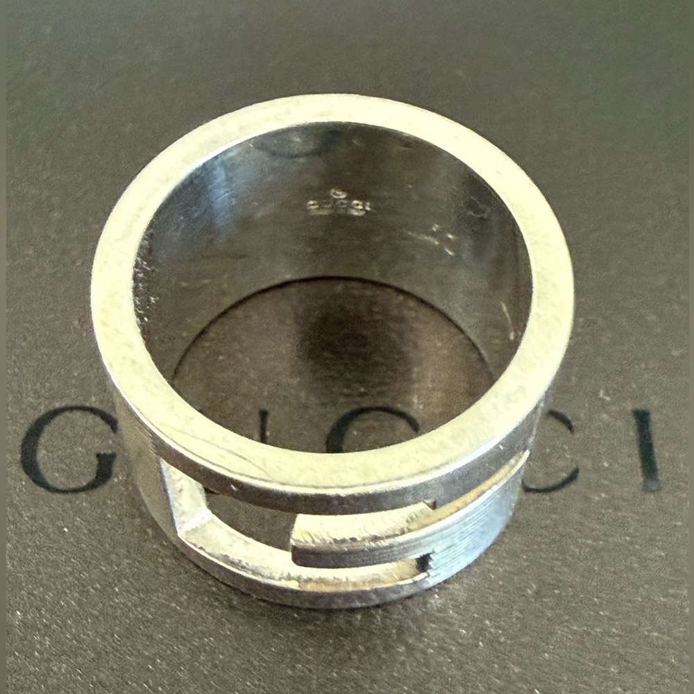 GUCCI Wide Cutout G 925 Silver Ring - Picture 5 of 9